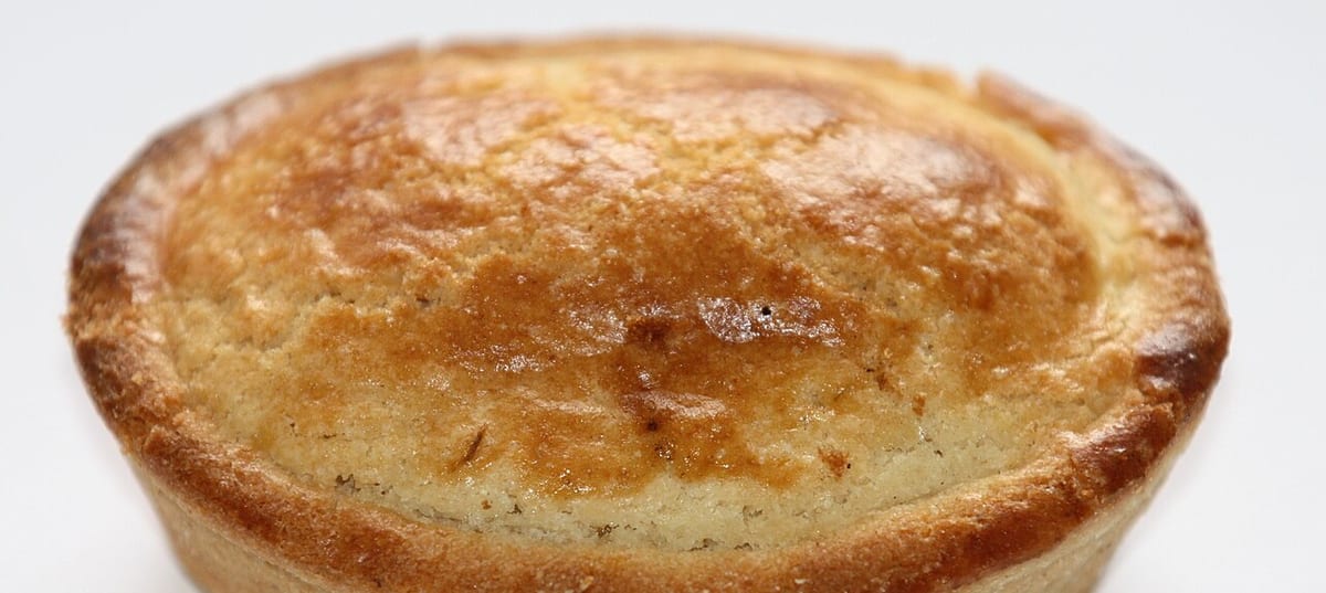 Pasticciotto leccese, il dolce di pasta frolla ripieno di crema tipico del Salento