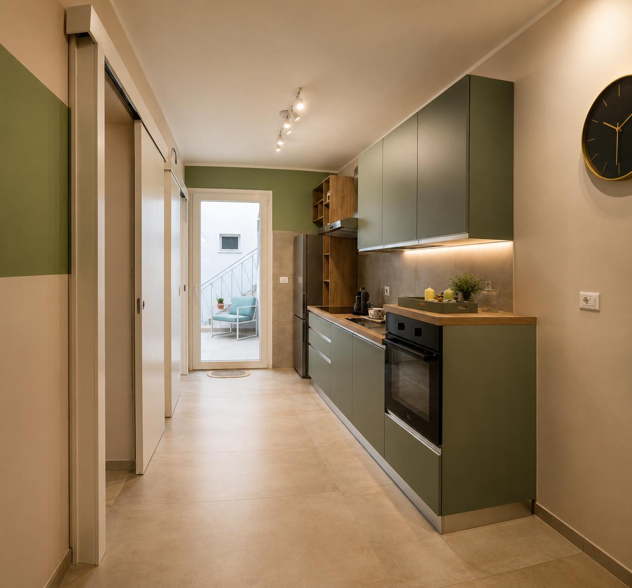 Cucina completamente attrezzata